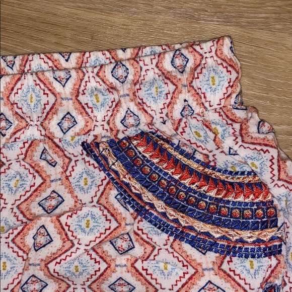 Gorgeous Bohemian/Festival Shorts - Picture 2 of 3